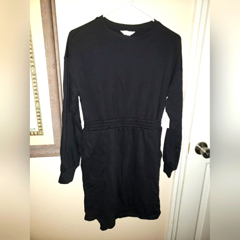Thin sweatshirt dress NWT size small 4/6